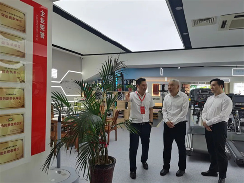 临沂市政府王映海副市长一行莅临米兰·(milan)中国官方网站体育集团济南省体旗舰店